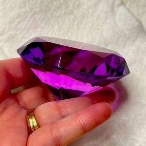 Deep purple Diamond shaped crystal paperweight February birthstone
